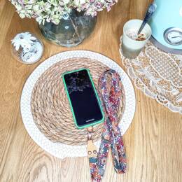 Lanière de téléphone en Liberty Margaret Annie Ecureuil