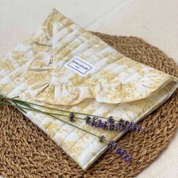 Pochette matelassée avec volant - Toile Jouy jaune