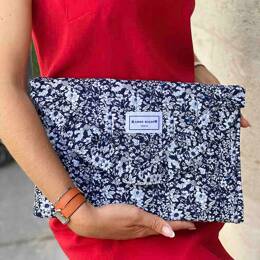 Pochette matelassée avec volant - à Fleurs Liberty