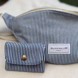Mini Portefeuille en jean à rayures bleues et blanches