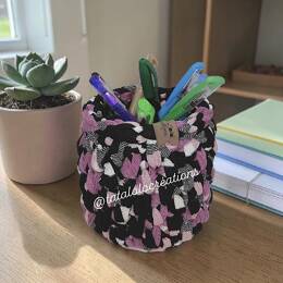 POT A CRAYONS