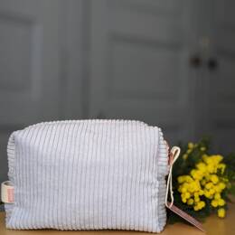 Trousse de beauté en velours côtelé bleu pastel