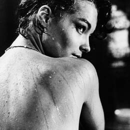 Photo célébrité Romy Schneider intime imprimé sur toile 40x60 cm