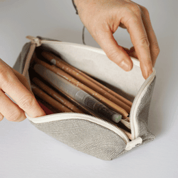 La trousse zippée en lin