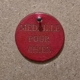 Medaillons en cuir pour chien