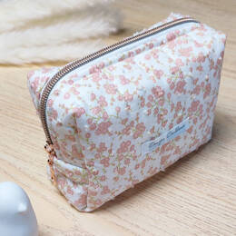 Trousse de toilette matelassée plumetis rose