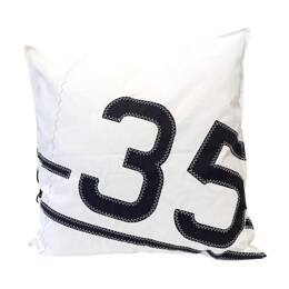Grand coussin en voile blanche, numéro 35 noir