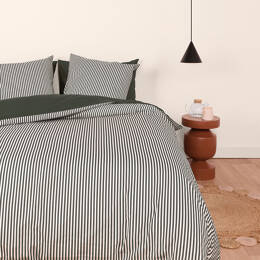Parure en percale de coton biologique La Fine Rayure Kaki - Housse de couette 260x240 cm + taies 65x65 cm