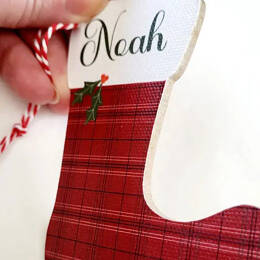 Suspensions de Noël personnalisées en forme de bottes ou chaussettes