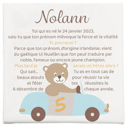 Toile personnalisée prénom bébé – Ourson en voiture vintage