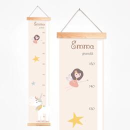 Toise bébé en tissu et bois de la licorne du pays enchanté