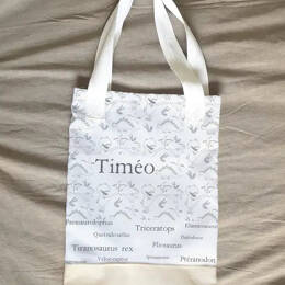 Tote bag enfant personnalisé et motif dinosaures