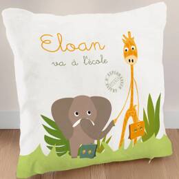 Coussin de la girafe et de l'éléphant partant à l'école