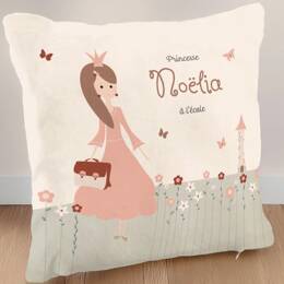 Coussin prénom d'une jolie princesse entrant en maternelle