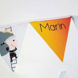 Guirlande prénom pompier en action - 6 fanions