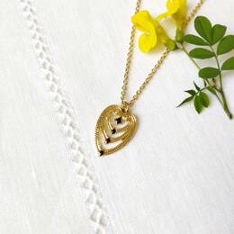 Collier Holly