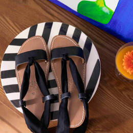 La sandale Moderno Iris Black