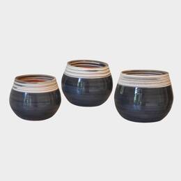 Pot en terre cuite rond et large en forme de U Cancale gris