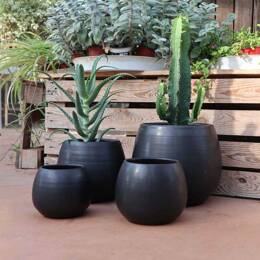 Pot en terre cuite rond et large en forme de U Noir Mat - Cancale