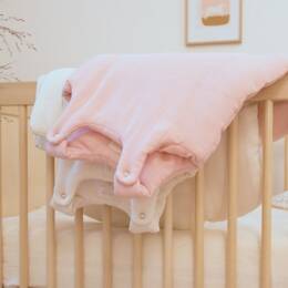 Gigoteuse hiver naissance en gaze de coton bio Rose poudre
