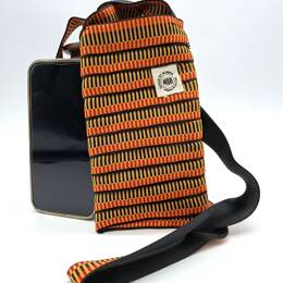 Soleya : la pochette téléphone recyclée, l'alliée de votre quotidien