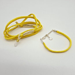 Le soleil au poignet et au cou : notre bracelet et chaîne de lunettes assortis - Walli et Walli