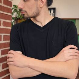 T-shirt col V noir