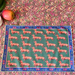 Sets de table - Tissu polyester - Motifs teckel - Fond uni vert