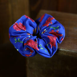 Chouchou Mila - Motif fleuri fond bleu indigo