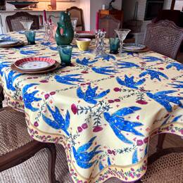 Nappe DEPERLANTE - Poésie et fleurs fond jaune doux