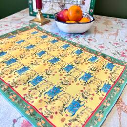 Set de table - Tissu anti-taches - Motifs scarabées et fleurs - Fond jaune