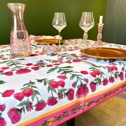 Nappe DEPERLANTE - Fleurs Inde fond blanc