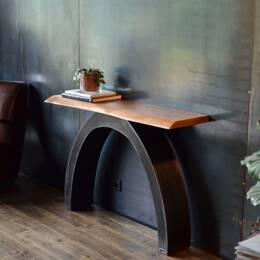 Console design en noyer massif et acier - ARCADE