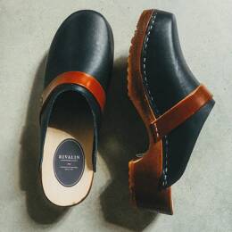 Sabot Breton bleu marine et bride contrastée